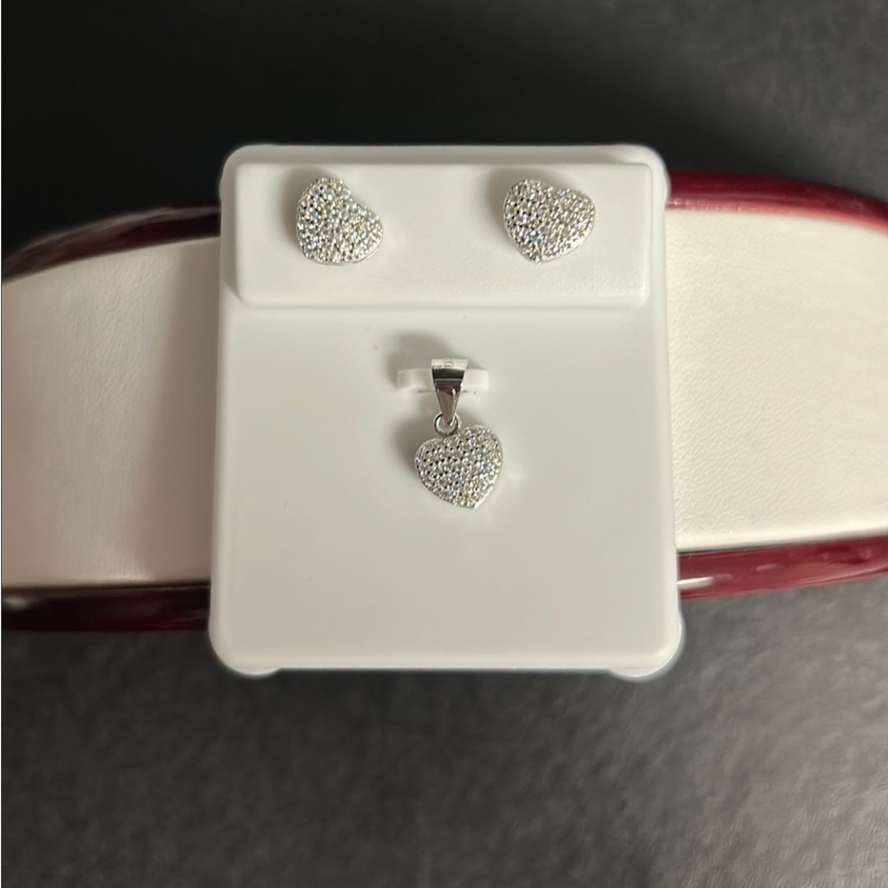 New Elegant Silver Heart moissanite earrings with matching charm set